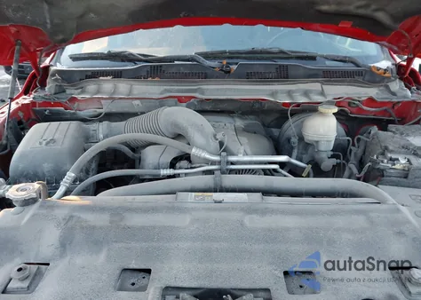 2017 Ram 1500 Night 4X4 6'4 Box из США, поврежденный, VIN 1C6RR7UT2HS749030